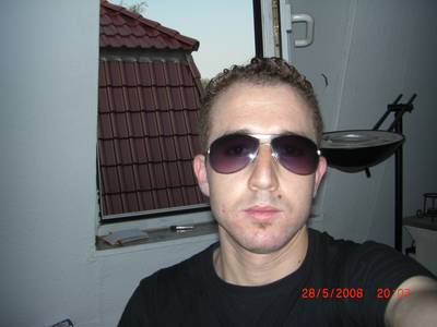 Single Boubaker