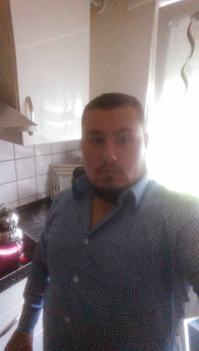 Emrah (32) aus 50389 Wesseling